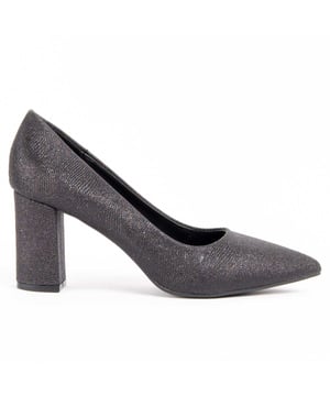 Schoenen met hoge hakken voor dames. Comfortabele pasvorm. Gemaakt door andere merken voor ons merk. Afmetingen bij benadering: hak van 8 cm.