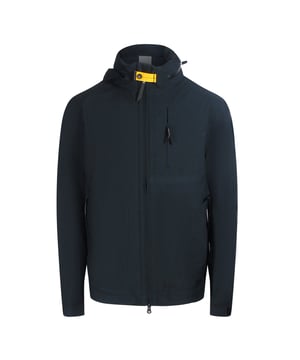 Blijf warm en stijlvol in de Parajumpers Black Jacket. Deze luxe jas is gemaakt van lichtgewicht, geisoleerde stof die warmte vasthoudt en beschermt tegen de elementen. Geef stijl niet op voor comfort - maak een statement!, Vulling: n.v.t. Bovenmateriaal: 100% polyester, normale pasvorm, ritssluiting, zwart, zwarte jas, zwarte jas