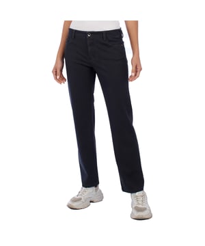 Recht gesneden broek met een klassiek en tijdloos ontwerp, ideaal voor een veelzijdige en verfijnde stijl.

 Deze broek is gemaakt van een hoogwaardige stof en biedt een comfortabele, gestructureerde pasvorm die het figuur omhelst zonder te strak te zitten.

 Het monochrome model is perfect voor elke dag en is gemakkelijk te combineren met verschillende kledingstukken en stijlen.

 De broek heeft een knoop-en-knoopsluiting aan de voorkant, het klassieke five-pocket-design en een discreet logo op de achterste tailleband dat een vleugje onderscheidend vermogen toevoegt.

 Door de kortere enkellengte en het rechte model zijn ze ideaal om te combineren met sneakers voor een casual look of met hakken voor een formelere stijl.

 Een elegante en onmisbare optie in elke garderobe.
 Samenstelling: Buitenste stof: 85% Polyamide, 15% Elastaan; Binnenstof: 85% Polyamide, 15% Elastaan
 Onderhoud:
- Machinewasbaar tot max. 30ºC en fijnwasprogramma.
 - Gebruik milde wasmiddelen.
 - Gebruik droger op lage temperatuur.
 - Niet strijken.
 - Niet chemisch reinigen.