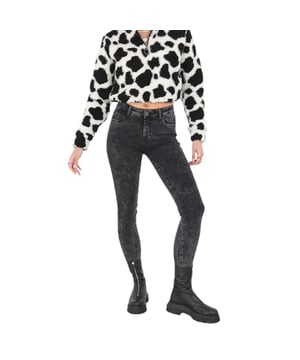 BRAVE SOUL Women's Denim Jeans
Style Name: MARBLE 
Style Code: LJN-462MARBLE
Material: 76% Cotton, 22% Polyester, 2% Elastane
High Waist
All over Marble Wash
Slim Fit
Skinny Leg
Stretchable
Machine Washable 
Belt Loops
5-Pocket Design (2 Front pockets, 2 Back Pockets, 1 Coin Pocket)
Zip Fly with Button Closure
Colour: Black (Marble Wash)

 
Measurements:
UK 8 /  EU 36: Waist 24'' Stretch up to 26'', Length 28''
UK 10 / EU 38: Waist 26'' Stretch up to 28'', Length 28''
UK 12 / EU 40: Waist 28'' Stretch up to 30'', Length 28''
UK 14 / EU 42: Waist 30'' Stretch up to 32'', Length 28''
 
NOTE: Colour may be slightly different due to the light effect.