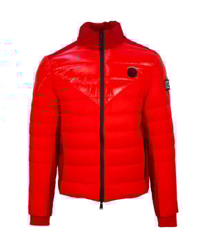 Plein Sport Plain Quilted Red Jacket. Stay sleek and stylish with the Plein Sport Padded Red Jacket. The plain design adds a touch of sophistication, while the padded interior ensures warmth and comfort. Perfect for any fashion-forward individual!. Zip Closure Front Pockets, 2 Zip Closure Pockets, Central Zip Closure. Coat, Filling: 100% Polyester, Lining : 100% Polyester. Padded Jacket, Zip Closure. Style: UPPS23Q 52