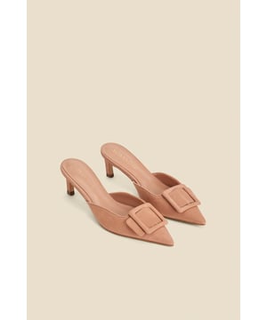 The ones you'll wear on repeat
Sleek pointed toe
Trending kitten heel - comfy has never looked so chic
Effortless slip-on style
Crafted from butter-soft premium suede
They're made for jeans and a nice top