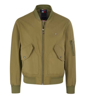 64% algodón, 33% poliamida, 3% elastano; chaqueta Tommy Hilfiger; Modelo: MW0MW12223 MSU; Mano de obra de alta calidad; Cremallera; Un bolsillo interior; Dos bolsillos delanteros; Detalles del logo de Tommy Hilfiger