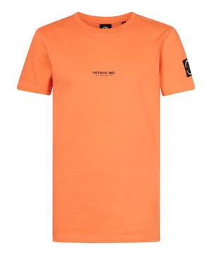T-shirt met ronde hals en korte mouwen. Het T-shirt heeft een Petrol print op de borst en rug. Gemaakt van 100% katoen. Verkrijgbaar in verschillende kleuren. Twijfel je tussen twee maten? Kies dan de grootste maat. T-shirt met korte mouwenRonde halsPetrol print op de borst en rug100% katoen