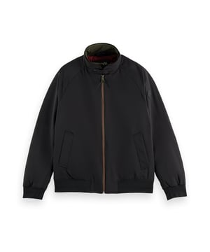 Bequeme Jacke für Herren der Marke SCOTCH & SODA. Sehr angenehm zu tragen, bequem und sportlich zugleich geschnitten. Zwei Eingrifftaschen bieten sicheren Platz für Habseligkeiten.