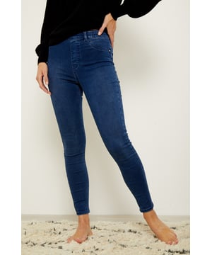 REASONS TO BUY:Like leggings but smarterSo soft you won't want to take them offAlways on-trend skinny fitClassic mid blue washFlattering high waist fitThere's nothing they won't go withInside leg to fit: Short - 29" | Regular - 31" | Long - 33"