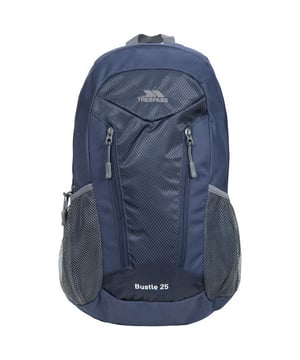 100% Polyester. Marke: Trespass. Höhe: 47 cm. Länge: 30,5 cm. Breite: 16 cm. Denier: 600. Design: Logo. Taschenmerkmale: Tragegriff, gepolsterter Rückenbereich, gepolsterte Riemen. Fächer: 2 Hauptfächer, Laptop. Kapazität: 25 L. Taschenart: 2 Reißverschlusstaschen, Zwei Netztaschen.