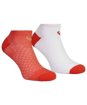 Mid-rise 
Light and breathable 
Optimal comfort for intense workouts 
Quick sweat absorption 
Efficient moisture wicking 
Heel and toe reinforcements to prevent rubbing 
Flatlock seams on the toes to reduce rubbing 
Easy-wearing 
98% Polyamide, 2% Elastane