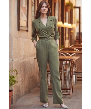 The epitome of effortless coolSuper-soft fabric and relaxed fit makes it a dream to wearOn-trend utility stylingCut to a chic tapered leg silhouetteDress it down with trainersAdd polish with heels or ankle bootsInside leg to fit: Short 29" | Regular 31" | Long 33"