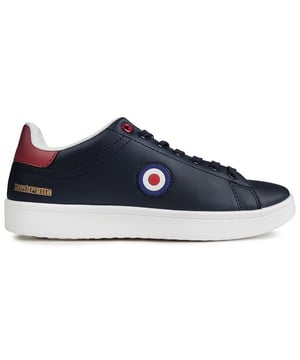 De Pinball Court Trainers van Lambretta hebben een klassiek ontwerp met zowel stijl als comfort in gedachten. Met een zacht, blauw bovenwerk, het legendarische Lambretta Target-logo, een gewatteerde enkelkraag en een comfortabele inlegzool zijn deze schoenen ideaal voor dagelijks gebruik. Perfect voor in de stad of om te relaxen met vrienden, ze zijn een must-have toevoeging aan de garderobe van elke man.