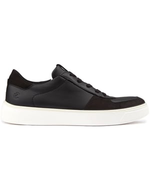 La ECCO STREET TRAY es una zapatilla premium que refleja tu estilo de vida y tus valores. Ligero y flexible, este zapato tiene una suela de goma hecha con un 10 % de material reciclado y tiene una parte superior de cuero suave de primera calidad. Estos vienen en los colores tonales de moda de esta temporada para llevarte de la calle al parque con un estilo moderno.