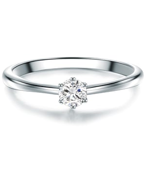 Hearts in the heart: This simple and exceptionally filigree engagement ring of the manufactory in 1934 optically relies on understatement and yet stands for great feelings. The narrow ring rail is decorated by a sparkling zirconia-solitary, very classic in a recording that makes the jewelry stone shine and at the same time offers a safe hold. Thanks to the brilliant cut with 57 facets, the zirconia looks deceptively similar to a real diamond - a wonderful engagement ring that accompanies her loved one for many years and wears both solo and cuts a good figure as a pretense ring.