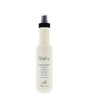 Milk_Shake Lifestyling Texturizing Spritz Hair has been created to add body and a matte finish to hair, giving it a "beach effect". The spray boosts hair with volume, waves, shape control and also helps fight colour fading and dehydration. The spray contains UV filter, Integrity 41 (hydroglycolic sunflower seed extract, rich in antioxidant polyphenols), Milk proteins, Lemon extract, Apple extract, Blueberry extract, Quinoa proteins and Chestnut extract.