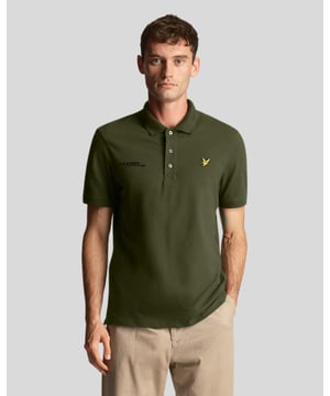 The Lyle & Scott men's Plain Polo Shirt is a timeless piece that deserves a place in every wardrobe. A classic must-have, the polo shirt adds a touch of subtle style to any look and is made from 97% cotton for a comfortable feel.