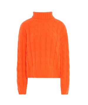 Heben Sie Ihre Wintergarderobe mit diesem gestrickten Pullover auf, der ein klassisches Zopfmuster zeigt. Das hohe Rollkragen-Design bietet sowohl Stil als auch Wärme, während das strukturierte vertikale Strickmuster einen optisch ansprechenden Look schafft. Mit gerippten Bündchen und Saum ist dieser locker sitzende Pullover perfekt für kühlere Tage als äußere Schicht. Bleiben Sie gemütlich und stilvoll in diesem unverzichtbaren Stück für die Saison.  Pullover Sweater