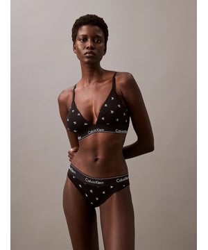 Calvin Klein MODERN COTTON Womens Triangle Bra Black Diamond Logo Print
Item Weight: 0.11 KGProduct Code: 000QF5650EPCS
