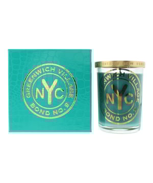 Greenwich Village, launched in 2019, is an oriental floral fragrance for both men and women by Bond No. 9. Perfect for Spring and Summer, this Fragrance is mostly worn through the day and into the evening. This fragrance contains top notes of Cassis, Litchi and Mandarin Orange. Middle notes of this fragrance are Jasmine, Peony and waterlily with base notes of Ambroxan, Musk, Oak Moss, Praline and Vanilla. This is a great addition to this fragrance range so you can fill your home with your favourite scent.