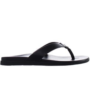 Plantilla de Eva cubierta de cuero. Suela de goma duradera.

Tus nuevas sandalias favoritas:
Este flip-flop de cuero de Quinessencial seguramente se convertirá en un favorito instantáneo. Elijah presenta una elegante plantilla envuelta en cuero y correas de cuero cruzado, así como una suela de goma duradera.

Soporte diario: una plantilla diseñada por podótricas integrada en cada par de sandalias viónicas, zapatillas, zapatos activos y pisos promueve la estabilidad desde el suelo.

Zapatos Viónicos: Vionic reúne estilo y ciencia, combinando biomecánica innovadora con las tendencias más codiciadas.