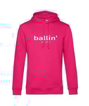 Sudadera con capucha para hombre de la marca Ballin Est. 2013. Las sudaderas con capucha de Ballin Est. 2013 están hechas de 80% algodón orgánico y 20% algodón de poliéster reciclado, y tienen un corte regular. El suave algodón proporciona una gran comodidad.  Marca: Ballin Est. 2013Nombre del modelo: Basic HoodieCategoría: sudadera con capucha para hombreMateriales: algodón orgánico, poliéster recicladoColor: rosa fucsia