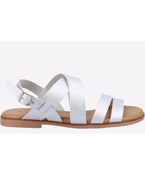 Divaz Sienna is a women's Vegan friendly sandal, crafted from synthetic upper. Eva sole for superior comfort, buckle for fit adjustment and light sole will keep you on your feet. Your perfect companion for those long, hot summer days.
- Vegan friendly materials
- Synthetic upper
- Synthetic Lining
- TPR outsole