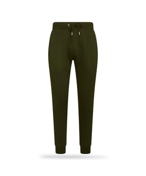 Heren joggingbroek van het merk Cappuccino Italia. De joggingbroeken van Cappuccino Italia zijn gemaakt van hoogwaardig katoen en polyester, en hebben een normale pasvorm. Het zachte katoen zorgt voor een heerlijk draagcomfort.  Merk: Cappuccino ItaliaModelnaam: Jogging PantCategorie: heren joggingbroekMaterialen: katoen en polyesterKleur: leger groen