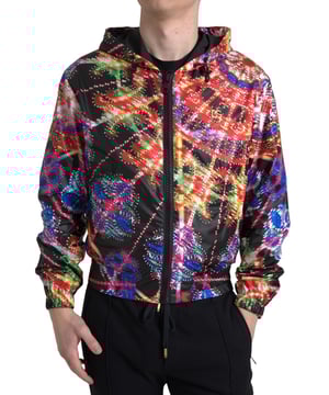 100% authentieke Dolce & Gabbana sweater  
Multicolor ontwerp  
Volledig ritssluiting met capuchon  
Twee vo pockets  
Logo details  
Gemaakt in Italië  
Materiaal: 100% PL  
Perfect voor mannen  
Materiaal: 100% PL