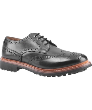 Obermaterial und Futter: Leder. Sohle: Gummi. Mit klassischer Vollspitzkappe und traditionellem Brogue-Schnitt. Einzeilige Nähte als Akzent. Schnürverschluss mit 8 Ösen für eine verstellbare Passform.