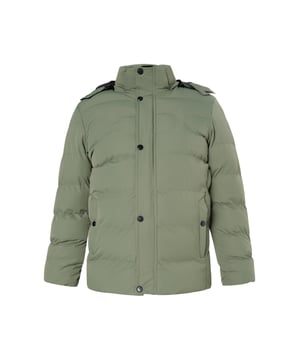 Das unverfälschte, minimalistische Design dieser gesteppten und wattierten Jacke von Mo macht sie zu einem lässigen 24/7 Allrounder-Modell. Das glatte Material hat einen soften Griff und wurde mit einem isolierenden, synthetischen Füllmaterial verarbeitet. Eine abnehmbare Kapuze und seitliche Eingrifftaschen ergänzen das Design.  Jacke