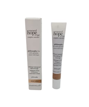 The highly pigmented formula containing aloe vera, chamomile and green tea botanical extracts blends easily on the skin for creaseless and flawless coverage that blurs imperfections including redness, scars and dark spots. Recommended for: all skin types. Solutions for: dark circles, uneven skintone, pores