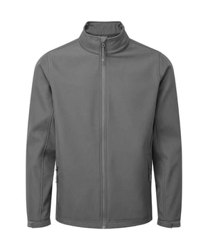 Buitenmaterialen: 100% gerecycleerd polyester. Voering: gebonden fleece. Stof: Dubbellaags, Softshell. 280gsm. Ontwerp: Eenvoudig. Kinbeschermer, Easy-Care. Stoftechnologie: Waterdicht, Winddicht. Manchet: Verstelbaar, Haak en Lusband. Mouwtype: Met lange mouwen. Halslijn: Staande Kraag. Zakken: 2 Zijzakken, Rits. Geen. van Zakken: 2. Bevestiging: Volledige ritssluiting. Zoom: Trekkoord, Elastisch. Duurzaamheid: Amfori, BSCI, GRS gecertificeerd.