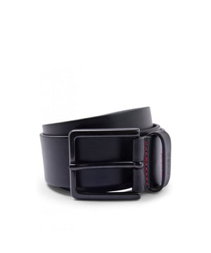 A casual belt by HUGO, cut from vegetable-tanned leather with a smooth and characterful finish. Fastening with a buckle in matte gunmetal hardware and a logo-embossed leather keeper, this belt is detailed with red stitching for typical attitude. The 4cm width makes this an ideal accessory for jeans or chinos. For the best fit, we advise to order a belt one size larger than your waist size.
Partially linedHardware finishing: Matt gunmetal hardwareOutside embossed logo
100% Cow skin