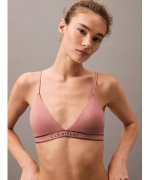 Calvin Klein TONAL LOGO COTTON Womens Triangle Bra Red Grape W/ Apple Butter Logo
Item Weight: 0.11 KGProduct Code: 000QF7945EVLZ