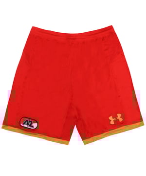 Under Armour AZ Alkmaar Rood Fitted Heren Away Voetbalshort 1294987 601
Sluiting: Trekkoord
Materiaal: 90% Polyester, 10% Elastaan