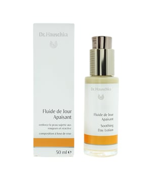 Die Dr. Hauschka Beruhigende Tageslotion wurde entwickelt, um empfindliche Haut zu beruhigen. Die Lotion ist eine feuchtigkeitsspendende Lotion, die auch für zu Rötungen neigender Haut geeignet ist. Die seidig-zarte Textur bietet der Haut lang anhaltenden Schutz für den ganzen Tag und sorgt für einen ruhigen Start in den Tag. Die Feuchtigkeitslotion ist leicht und hilft, empfindliche Haut zu stärken und sie widerstandsfähiger zu machen.