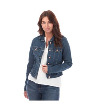 Womens Vero Moda Luna Denim Jacket in medium blue denim.- Classic collar.- Full button placket.- Long sleeves with buttoned cuffs.- Button-flap chest pockets.- Side hand pockets.- Stretch denim quality.- Regular fit.- 52% Cotton  26% Polyester  20% Cotton  2% Elastane.  Machine washable.- Ref: 10279492