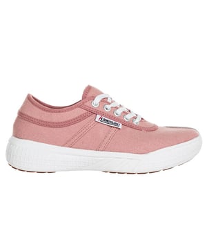 Nuestro zapato de lona Leap es un zapato básico y grueso que le encantará a sus pies. La superficie ligera del zapato proporciona a tus pies una buena transpirabilidad, mientras que la suela elástica te permite dar un largo paseo o practicar otra actividad al aire libre. Con la zapatilla de lona Leap conseguirás un look minimalista que añade un acabado elegante y moderno al conjunto.Detalles del producto. Cordones regulables para un ajuste adecuado. Disponible en cinco colores diferentes. Unisex. Zapato ligero. La zapatilla de cordones de corte bajo permite la rotación y la flexibilidad.. Parte superior: lona. Suela: MD + RBGuía de tallas/ajuste. Si estás entre dos tallas, te recomendamos que elijas la más grande.Guía de lavado. Se recomienda no lavar el zapato.