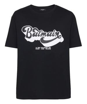 Balmain's logo is printed in contrasting white across the chest of this T-shirt, inspired by the 70's fonts it lends the casual piece a branded finish.