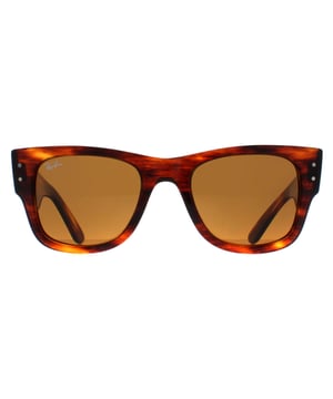 Las gafas de sol Ray-Ban Square Unisex Polished Striped Havana Brown RB0840S Mega Wayfarer están fabricadas con precisión y estilo. Estas gafas de sol tienen una montura atrevida y de gran tamaño que irradia confianza y sofisticación. Las líneas limpias y la silueta llamativa ofrecen un diseño progresivo y una protección UV excepcional, manteniendo sus ojos protegidos al tiempo que hace una declaración de moda audaz.