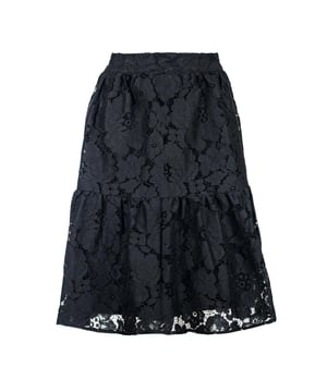 Dieser elegante schwarze Rock verfügt über ein florales Baumwollspitzenmuster mit einer gestrickten Jacquard-Textur, die ein raffiniertes und atmungsaktives Gefühl vermittelt. Vollständig gefüttert für Komfort, ist er mit einem verdeckten Reißverschluss hinten und einem elastischen Bund für eine flexible Passform ausgestattet. Der Rock fällt unter das Knie und hat ein graziles, gestuftes Design, das ihn sowohl für formelle Anlässe als auch für stilvolle Alltagsoutfits perfekt geeignet macht.