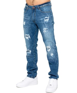 Mejora tu colección de denim con los Enzo Men's Distressed Ripped Jeans. Diseñados para el hombre moderno, estos jeans combinan estilo y comodidad con un corte clásico de pierna recta y un diseño versátil de 5 bolsillos. La tela elástica asegura un ajuste perfecto y máxima comodidad, permitiéndote moverte con facilidad durante todo el día. Con cierre de cremallera, detalles desgastados y un parche trasero de la marca, estos jeans añaden un toque rudo y elegante a tu atuendo. Perfectos para salidas casuales o una noche fuera, los Enzo Men's Distressed Ripped Jeans combinan estilo y funcionalidad sin esfuerzo.