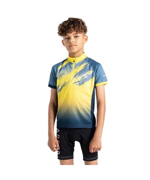 The Dare 2b Speed Up II Jersey. The kids' cycling t-shirt is packed with features to keep them fresh - it moves moisture to the surface and repels odour-causing bacteria. The 1-4 zip is great for airflow. Finished with pockets to the back.