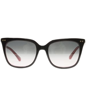 Ervaar luxe en verfijning met de Kate Spade Giana/G/S 0807 JP zonnebril. Deze strakke zonnebril is gemaakt van de beste materialen en biedt 100% UVA/UVB-bescherming en verfijnde metallic accenten. Bewonder de verfijnde Kate Spade-stijl met deze tijdloze zonnebril. Zwarte zonnebril, breedte neusbrug = 19 mm, lensbreedte = 54 mm, armlengte = 140 mm, zonnebrillenkoker met merklogo en schoonmaakdoekje inbegrepen, 100% bescherming tegen UVA en UVA-straling. UVB-zonlicht en conform de Britse norm EN 1836:2005, zonnebril, zonnebriletui, schoonmaakdoekje en onderhoudsinstructies allemaal inbegrepen, zwarte zonnebril