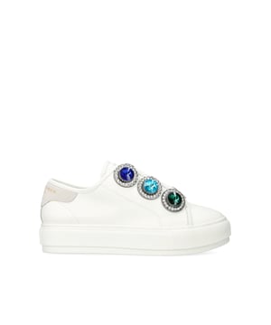The Kurt Geiger London Laney Octavia is a classic white sneakers with supple leather upper. The eyestay features six large crystals in multiple colours. There is gold foil embossed branding at the back of the suede heel.