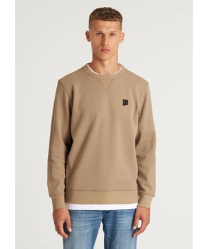 
RYDER BEIGE is een sweater van het merk Chasin'.