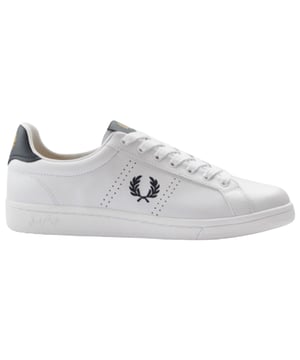 Zapatos Fred Perry Blancos, Deportivas de Piel, 100% Piel, Logo Fred Perry. Zapatillas con cordones, insignia de Fred Perry en el exterior, zapatillas blancas