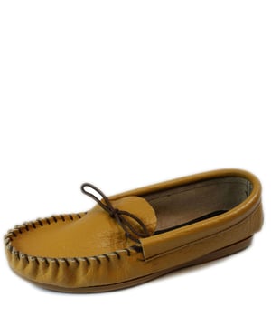 Minnetonka moccasins sale discount mens