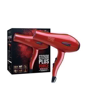 Ref. IDEGTIFORCEPLUS
DESCRIPCIÓN Secador de color rojo.

Características técnicas: 
Motor AC de larga duración.
2200W de potencia.
Selector de 3 modos de calor.
Selector con 2 velocidades.
Botón de aire frío.
Protección para evitar sobrecalentamiento.
Incluye 1 boquilla.
Gancho para colgar.