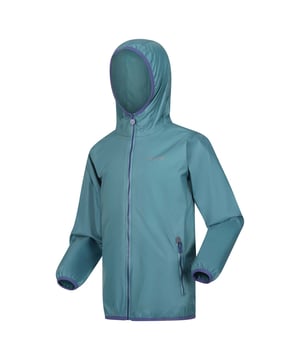 The Lever II from Regatta. The kids' waterproof jacket will protect little ones from rain fall. The rain coat is will keep them exploring freely. The reflective trim is perfect for low light adventures. The shell jacket packs into its own stuff sack. Material: 100% Polyamide. Ref: RKW164GHG.