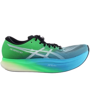 Los zapatos MetaSpeed ​​™ Sky+ Racing están diseñados para corredores de estilo Stride que buscan comenzar rápido y terminar más rápido. Los corredores que usan estos zapatos podrán tomar pasos más largos mientras conservan energía con cada paso.

Gracias a una espuma enérgica de la entresuela y una placa de carbono propulsora, los corredores que usan estos zapatos podrán conservar más energía mientras mantienen su ritmo en las últimas etapas de la carrera.