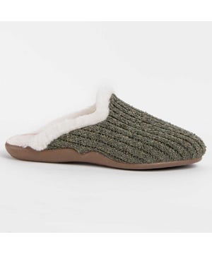 Hecho en España. Zapatilla de casa para mujer. Calce cómodo. Fabricada en materiales veganos. Fabricado por otras marcas para nuestra marca.
